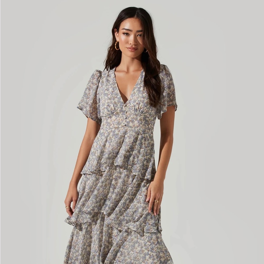 NWT ASTR Tayla Dress